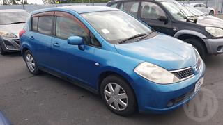 2004 Nissan Tiida Hatch Photo