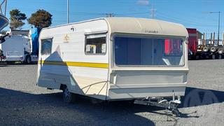1975 Crusader Single Axle Caravan Photo
