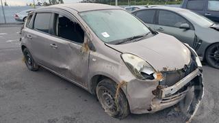 2006 Nissan Note Station Wagon Photo