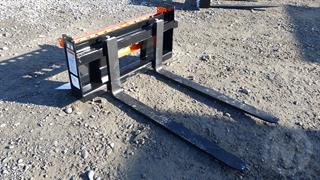 2025 Wolverine FK-11-48W Pallet Forks (skid Steer Photo