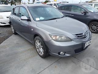 2005 Mazda Axela Hatch Photo