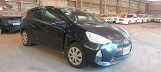 2013 Toyota Aqua Hybrid Hatch Photo