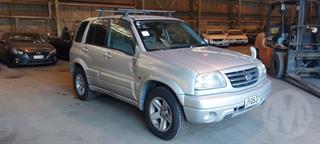 2001 Suzuki Escudo Station Wagon Photo