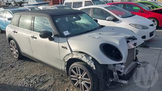 2022 MINI Clubman Cooper S 2.0PT Station Wagon Photo