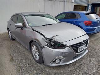 2013 Mazda Axela Hatch Photo