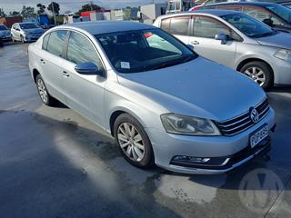 2012 Volkswagen Passat Sedan Photo