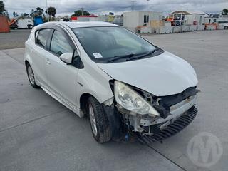 2013 Toyota Aqua Hatch Photo