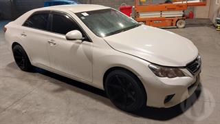 2010 Toyota Markx Sedan Photo