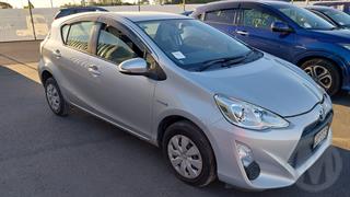 2015 Toyota Aqua Hatch Photo