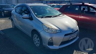 2014 Toyota Aqua Hatch Photo