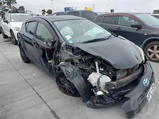 2014 Toyota Aqua Hybrid Hatch Photo