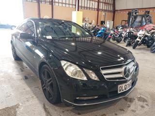 2011 Mercedes-Benz E350 2D Coupé Photo