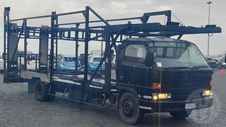 1992 Isuzu ELF Car Carrier GCM 10,500kg Photo