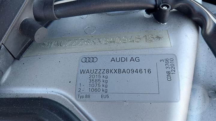 Lazy Owl Image