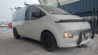 2024 Hyundai Staria Load 2.2DT/8AT 5D Van Photo