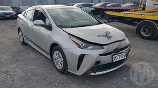 2019 Toyota Prius Hatch Photo