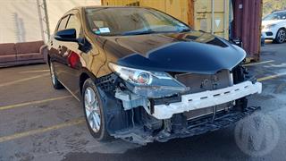 2014 Toyota Auris Hatch Photo