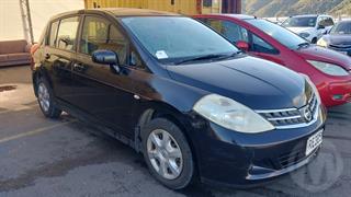 2010 Nissan Tiida 1.8 Petrol Hatch ST Hatch Photo