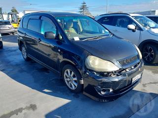 2005 Toyota Ipsum Station Wagon Photo