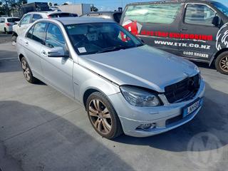 2010 Mercedes-Benz C200 Sedan Photo