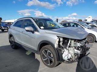 2023 Mitsubishi Eclipse Cross XLS PHEV/4WD/AT Station Wagon Photo
