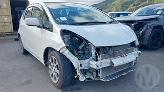 2011 Honda fit Hybrid Hatch Photo