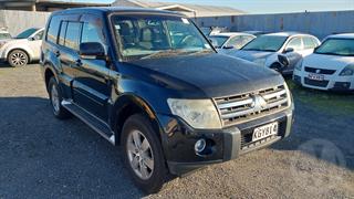 2007 Mitsubishi Pajero Station Wagon Photo