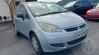 2005 Mitsubishi Colt Hatch Photo