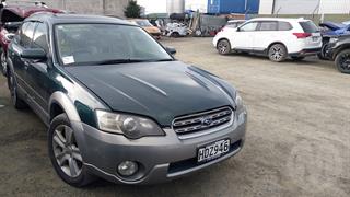 2004 Subaru Outback Station Wagon Photo