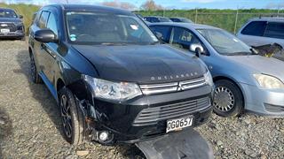 2013 Mitsubishi Outlander Station Wagon Photo