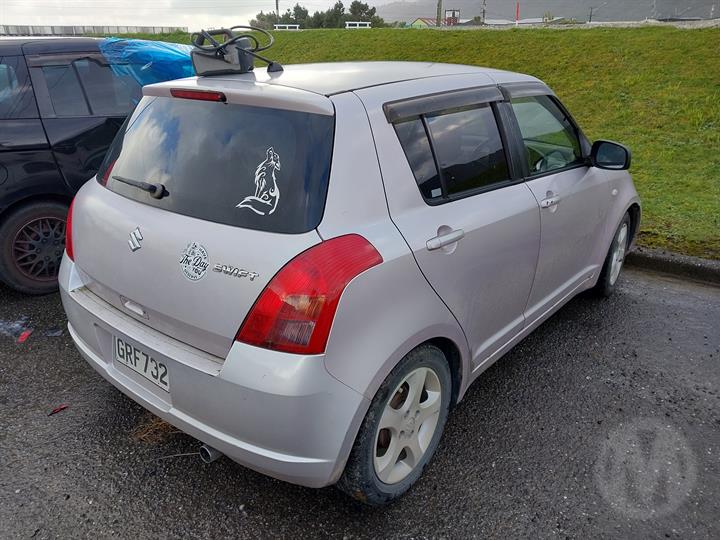 Lazy Owl Image