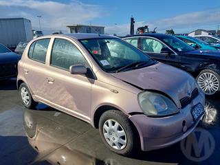 2000 Toyota Vitz Hatch Photo