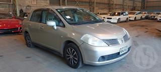2004 Nissan Tiida Latio Hatch Photo