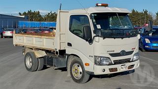 2018 Hino 300 XZU605R Tipper GCM 9,000kg Photo