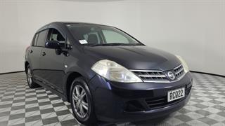 2010 Nissan Tiida 5D Hatch Photo