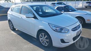 2015 Hyundai Accent 1.6 5D A4 Hatch Photo