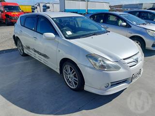 2005 Toyota Caldina Station Wagon Photo