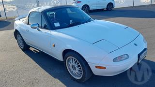 1991 Mazda Eunos Roadster Roadster Photo