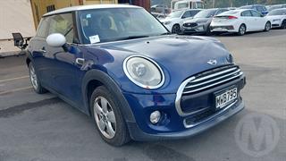2014 BMW Mini Cooper Hatch Photo