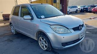 2006 Mazda Demio Hatch Photo