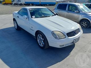 1999 Mercedes-Benz SLK230 Coupé Photo