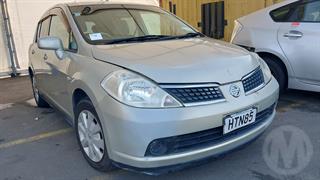 2005 Nissan Tiida Hatch Photo