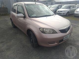 2003 Mazda Demio Hatch Photo