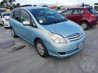 2004 Toyota Corolla Spacio X Station Wagon Photo