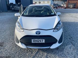 2020 Toyota Aqua Hatch Photo