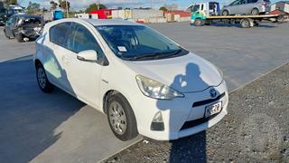 2013 Toyota Aqua Hybrid Hatch Photo