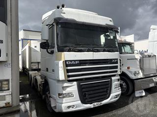 2012 DAF XF 105 8X4 Tractor Unit GCM 58,000kg Photo