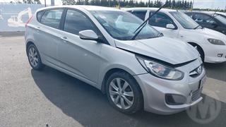 2014 Hyundai Accent 1.6 5D A4 Hatch Photo
