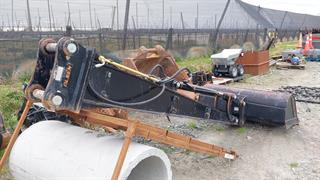 Olsen 12T Extension Arm Excavator Attachments Photo