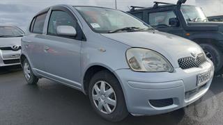 2004 Toyota Vitz Hatch Photo